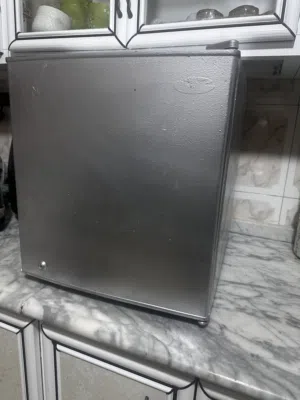 ثلاجة مكتب نوع سامسونج