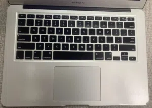 Apple MacBook Air 2015 Intel Core i5-5250U 1.6GHz 4GB RAM 128 SSD 13" Screen