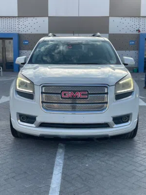 جي ام سي اكاديا دينالي 2016 أبيض أمريكي GMC Acadia 2016 Denali white USA    2016 AWD سلندر 6