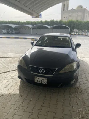 لكزس IS 300 موديل 2008 ممتازه ماشى 240 ألف