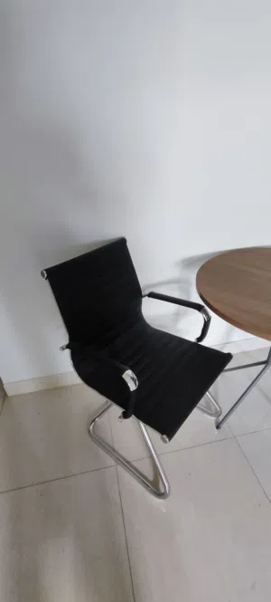 كراسي مكتبية مستخدمة شهر