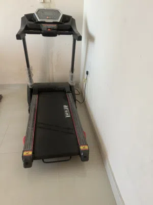 ماكينة جري في حالة ممتازة
