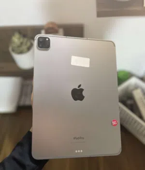 Apple iPad Pro 11 128 GB in Benghazi