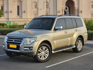 mitsubishi pajero 2015 Full options