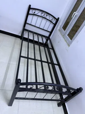 اسره حديد استعمال قليل