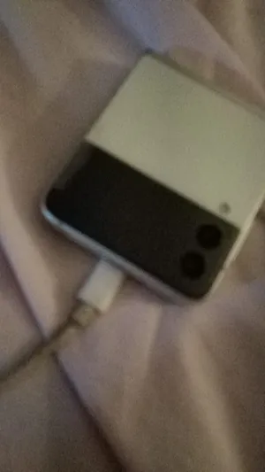 سامسونج ‏جالاكسي Z فليب 3 5G ‏8 جيجابايت ‏لؤلؤي