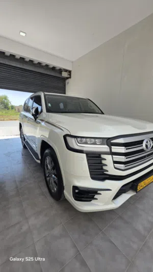 لاندكروزر تويوتا VXR موديل 2024 بسعر مغري