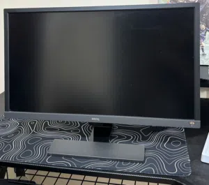 للبيع شاشة قيمنق وترفيه بنكيو BenQ EL2870U بدقة 4K نظيفة جداً