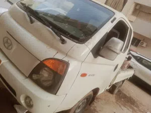 Used Hyundai H 100 in Tripoli