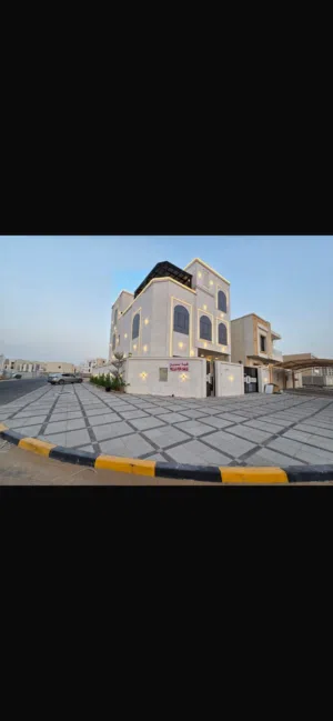 Corner villa for sale in palace style ، فيلا زاوية للبيع على طراز القصور