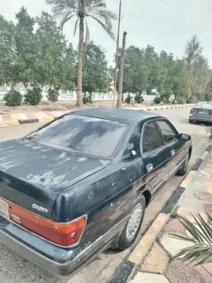 كراون بطه فصل. موديل 1995