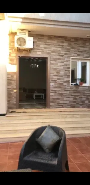 منزل بالاربع شوارع كهرباء بعد جلدية مزارع اللوز للبيع 340الف من مالك مباشر
