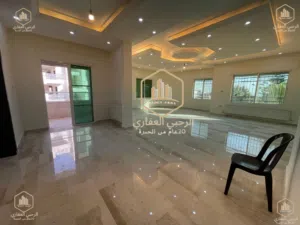 شقة / للايجار / مميزه / طابق اول / طابقية / ضاحية الامير راشد / 300 متر