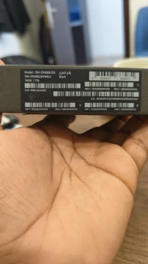 Samsung Galaxy S26 Ultra in Black - Brand New Mobile Phone with Unique Storage Options