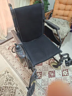 كرسي متحرك كهرباء  لكبار السن  للحج والعمرة