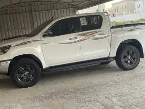 Used Toyota Hilux in Abu Dhabi