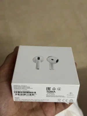 فرصة لا تتفوت: AirPods 4 جديدة تمامًا ضمان سنه كامله !