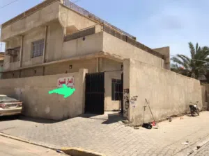 بيت مرتب  200 متر ركن طابقين للبيع في البصرة التميمية