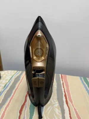 Philips PerfectCare PowerLife Steam Iron – 2600W