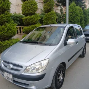 هونداي جيتز 2006لون فضي ماتور 1500cc  اقتصاديه جدا بالبنزين ترخيص سنه دهان جير عادي وكالهكوشوك ممتاز
