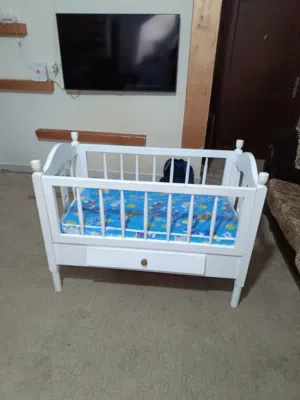 تخت بيبي بحاله ممتازه