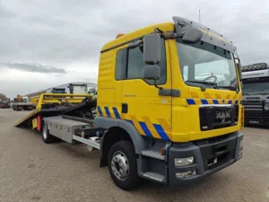 Man TGM 4x2 6-seater tow truck, towbar and Isoli seats
