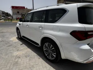 Used Infiniti QX80 in Basra