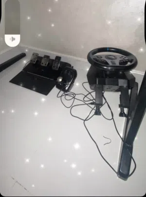 قير سكان اصلي يركب على سوني 5 و 4 و بي سي ب 400 و الي بيكامني هال اسبوع بظبطه بالسعر او بببدل بدايو2