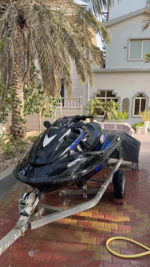 للبيع fzr2014