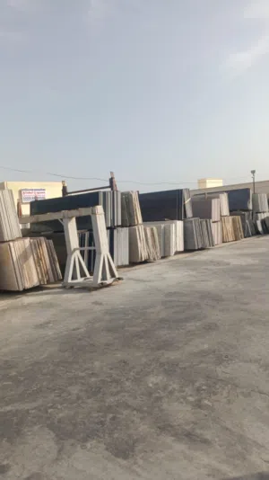 البيت الفاخر لرخام والجرانيت يوجد لدينا جميع انواع الرخام والجرانيت وبأسعار تنافسية