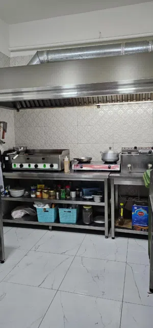 للبيع مقهى قائم بكامل معداته وتجهيزاته مع عاملين لعدم التفرغ