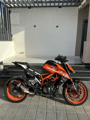 Ktm duke 390 cc