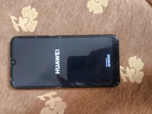 Huawei Y7 128 GB in Tripoli
