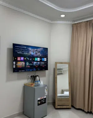 توفر غرفه وحمام مفروشه قم النضافه الايجار شهري ويومي Provides a clean, furnished room and bathroom f