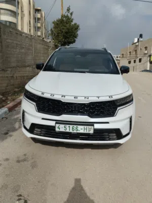 سورينتو 2020 بزنس فل اضافات الدفع كاش وإمكانية التقسيط نص ونص بالخليل فقط. الله يبارك لصاحب النصيب