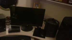 شاشه تلفزيون نظيف جدا سعره 20