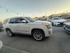 Used Cadillac Escalade in Dubai