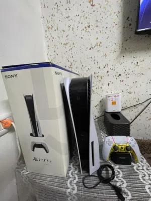 جهاز PLAYSTATION 5 وارد الشرق الاوسط نسخة CD