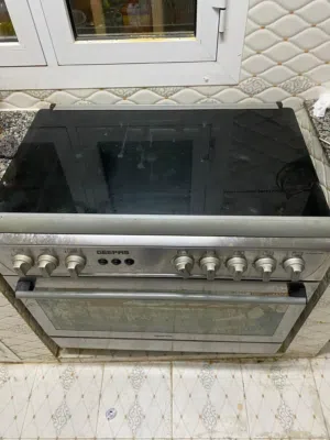 7 Burner Geepas full gas Cooking Range