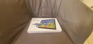 مواصفات الجهاز اللوحي (Tablet 10.1 inch)الجهاز هو تابلت أندرويد (يُعرف أحياناً بأسماء تجارية مثل ZB
