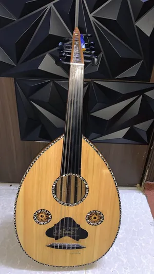 Guitars & Oud . Used0
