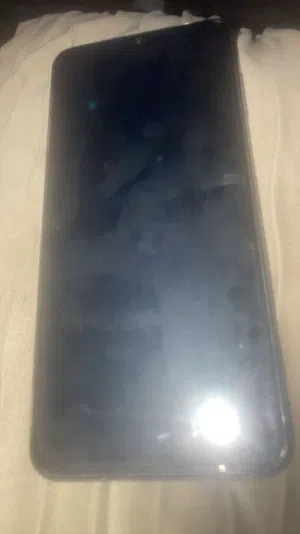 للبيع هاتف سامسونج نظيف جدا استخدام بسيط قابل للتفاوض 128 جيبي