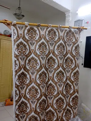 ثلاث قطع ستائر للبيع