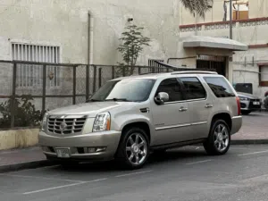 Cadillac Escalade 2013 For Sale — Excellent Condition  كاديلاك إسكاليد 2013 للبيع — حالة ممتازة