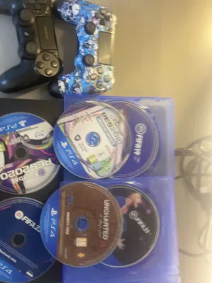 سوني فور مستعمل للبيع نظيف جداا