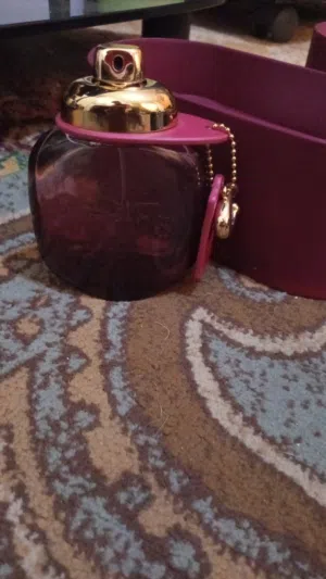 قناني عطورات