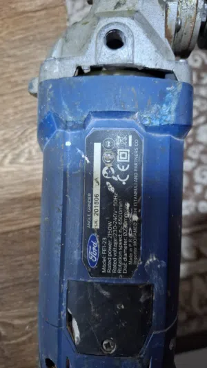 صاروخ حجم كبير نوعه فيوجن استخدام بسيط معه صينيه جديده