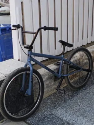باسكل BMX مستعمل فقط سبوعين ابو الحركات صوت المكينه فول حجم 24