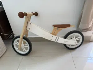 tricycle that turns into balace bike,good as new