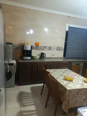 شقه للبيع تشطيب ديلوكس بناء حديث